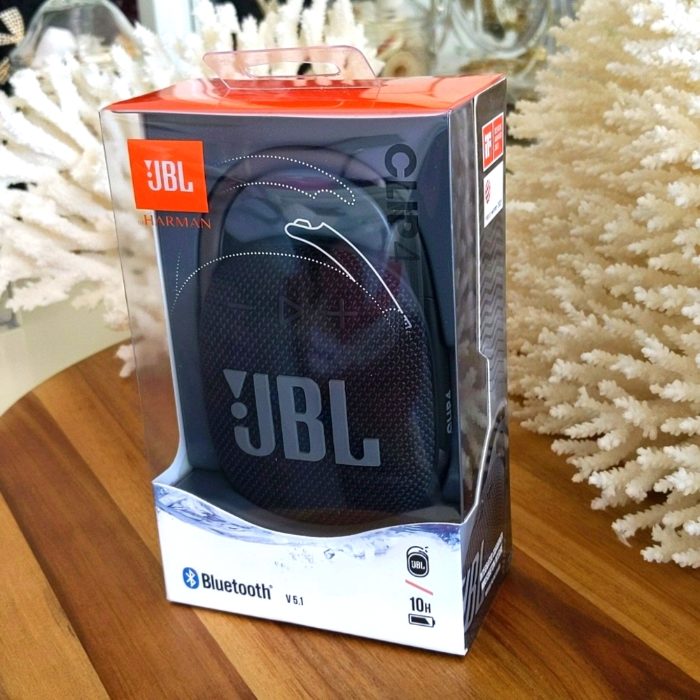 JBL clip 4 - NEW IN BOX - NWT! NEVER used. Great deal!!! All black 🖤 - Picture 7 of 9